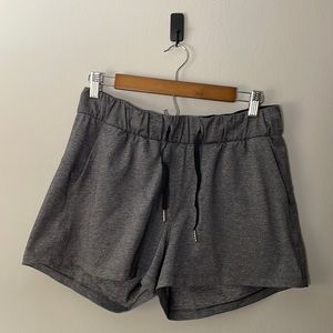 Lululemon Stretch High-Rise Short 3.5”